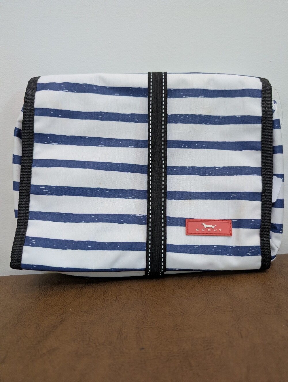 The Scout Beauty Burrito Hanging Toiletry Bag